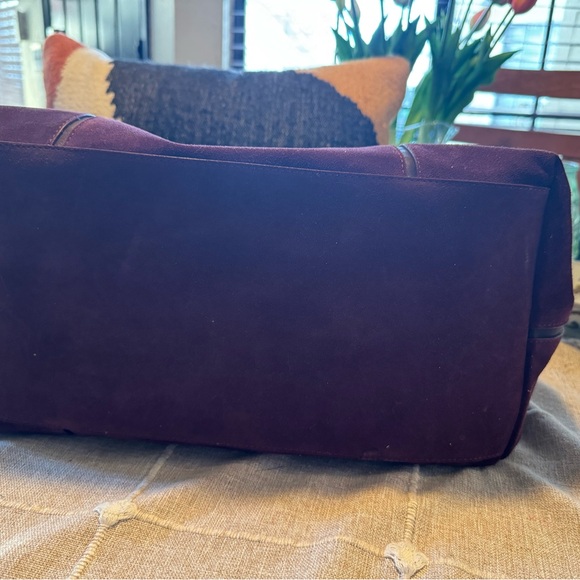 Aquatalia Large Parma Suede Tote in gorgeous burgundy suede - Picture 5 of 6